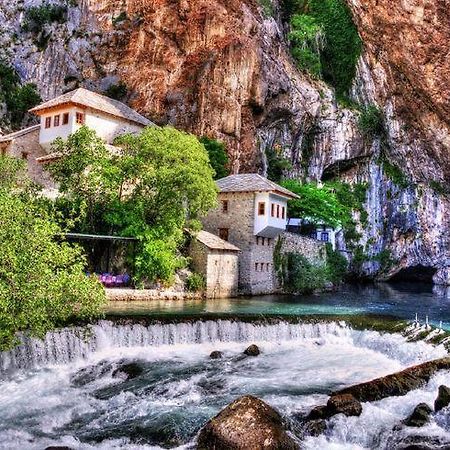 Two Babies Hotel Mostar Exterior photo